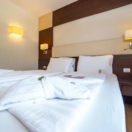 Western Adige 4*