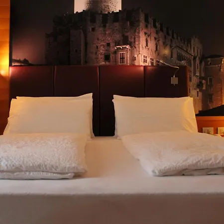 Hotel Western Adige 4*